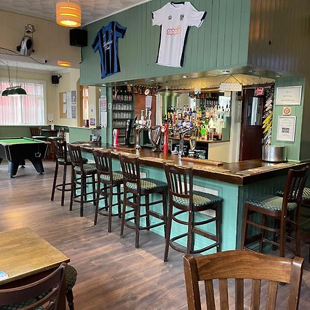 Shakers Inn ฮาริตช์ ภายนอก รูปภาพ